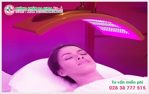  Người bệnh không nên chần chừ mà hãy tiến hành khám mụn trứng cá ở TPHCM càng sớm càng tốt ở phòng khám chuyên khoa Da để xác định đúng nguyên nhân và điều trị hiệu quả.