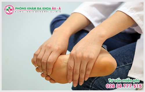 Chính vì thế mà rất nhiều người bệnh vẫn chữa hiểu rõ về triệu chứng bệnh hạt cơm như thế nào? thì các bác sĩ chuyên khoa chia sẻ qua bài viết dưới đây.